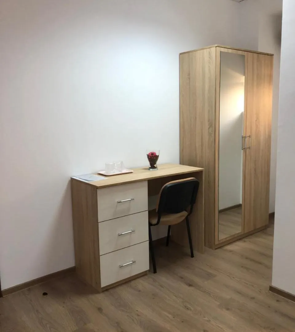 Hotel Tomi Bucureşti